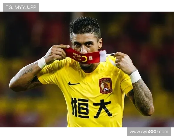 聚焦世界足坛巨星人生经历与辉煌赛场背后不为人知的故事