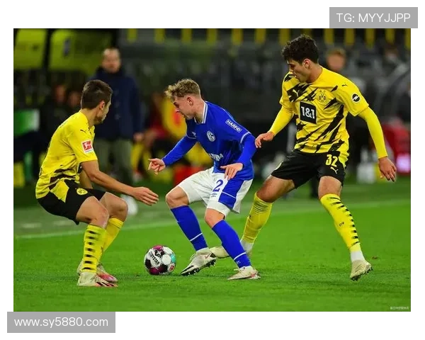 足球场上遭遇暴力冲突的球星事件及其背后故事解析